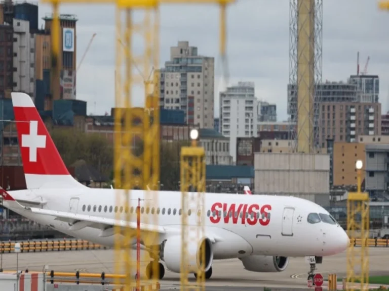 Swiss Air LX14 Police Boarding: What Happened on the Zurich-to-New York Flight?